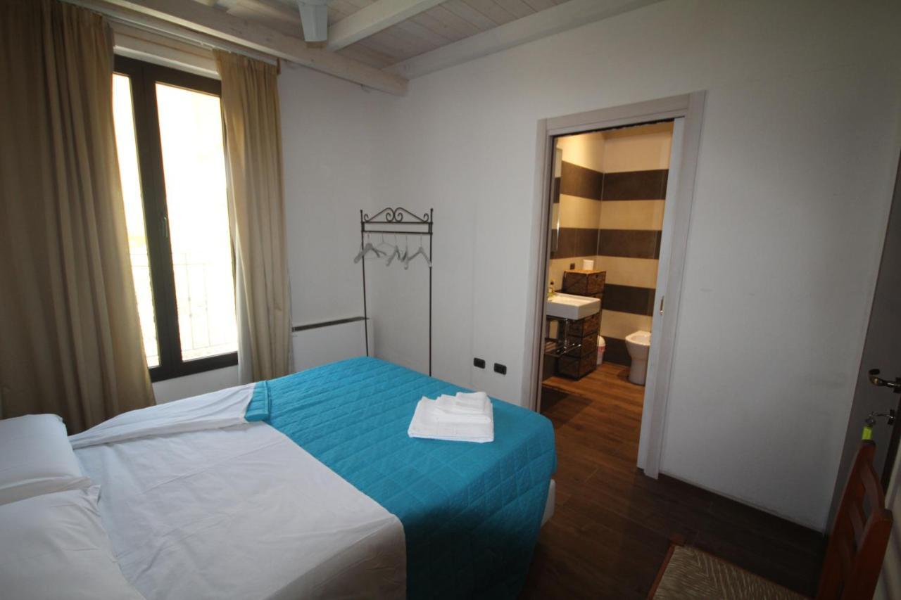 Villa La Conchiglia Rooms Cala Liberotto Exterior photo