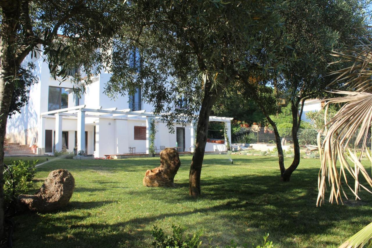 Villa La Conchiglia Rooms Cala Liberotto Exterior photo