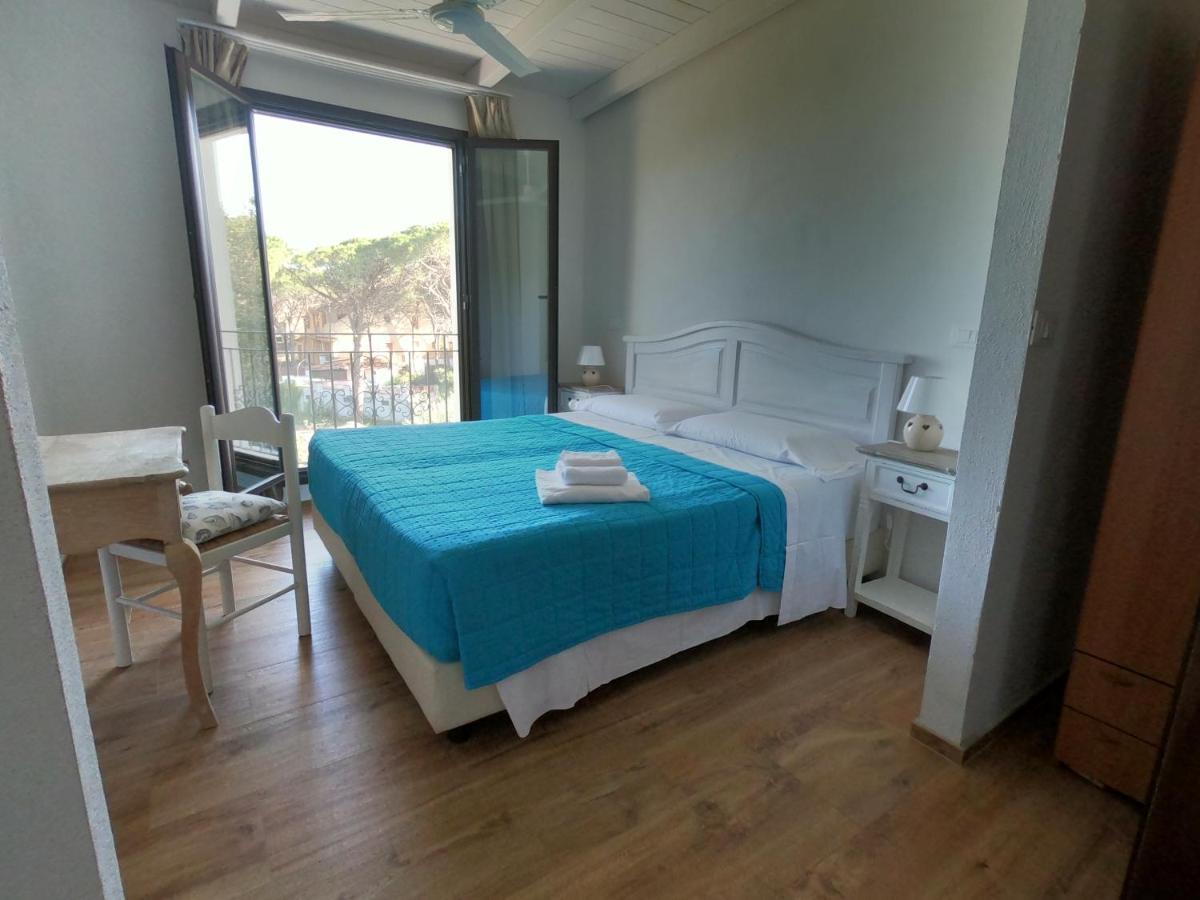 Villa La Conchiglia Rooms Cala Liberotto Exterior photo
