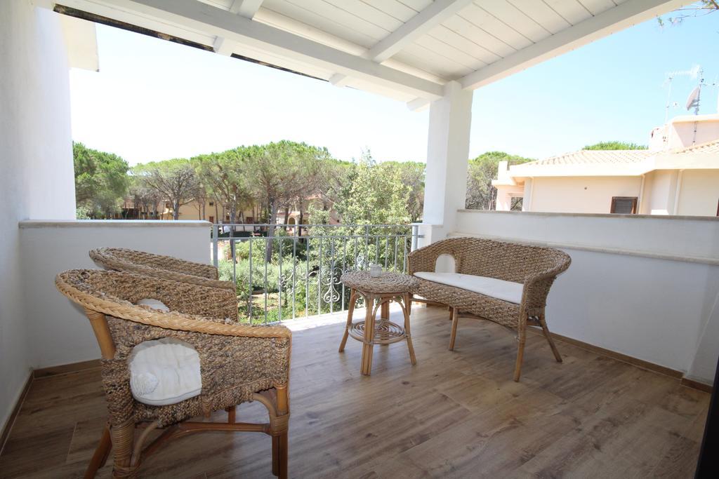 Villa La Conchiglia Rooms Cala Liberotto Exterior photo